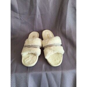 Kooba Women's Size Small 5-6 White Open-toed Faux Fur Lining Slippers